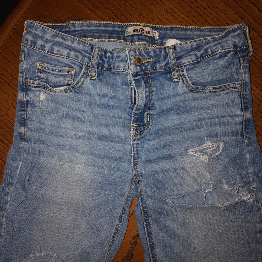 Hollister Ripped Skinny Jeans